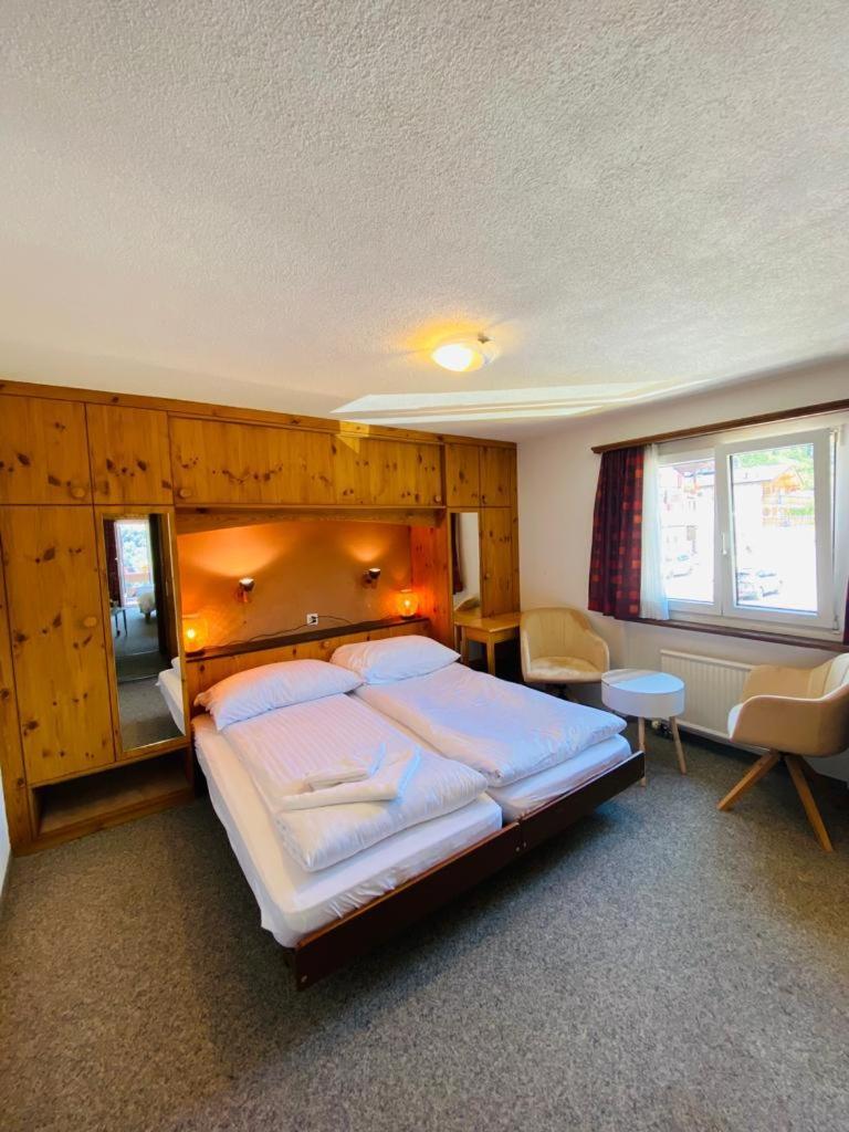 Hotel Old Jnn Klosters Zewnętrze zdjęcie
