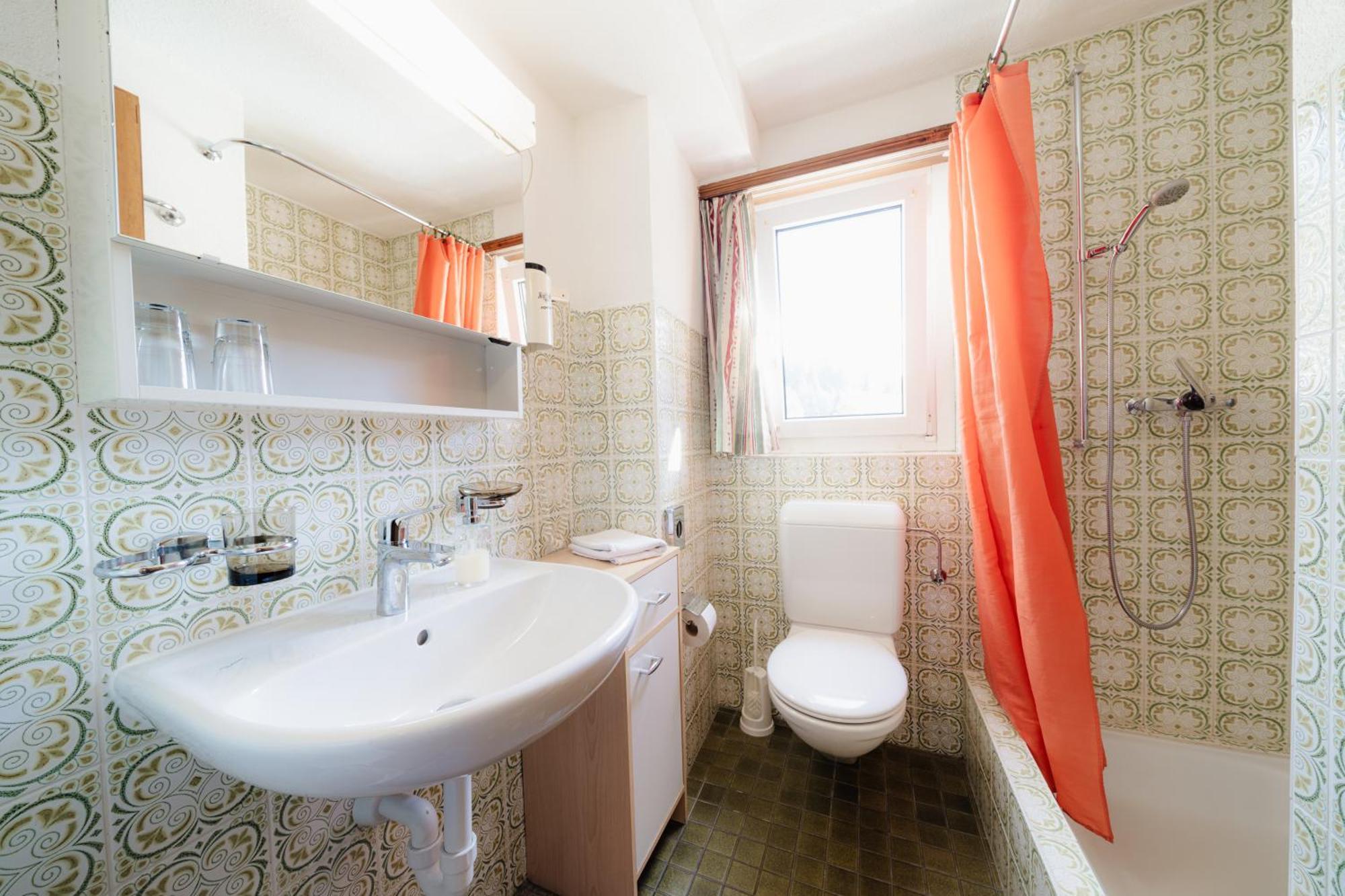 Hotel Old Jnn Klosters Zewnętrze zdjęcie