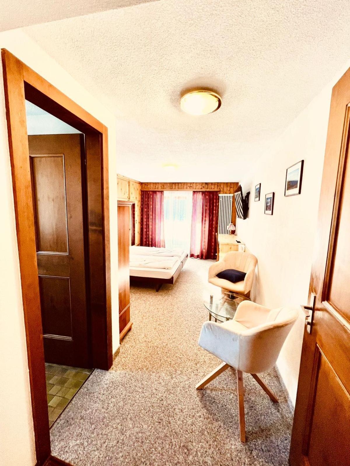 Hotel Old Jnn Klosters Zewnętrze zdjęcie